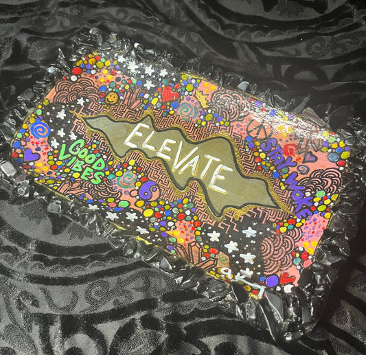 Elevate Tray