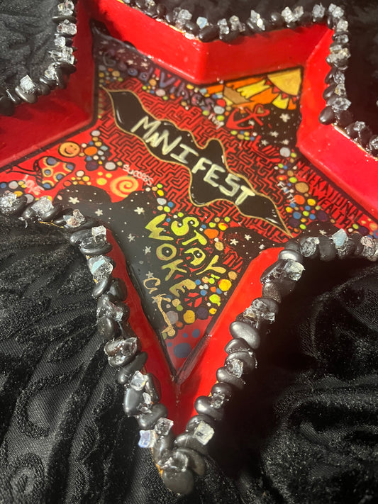 Manifest tray